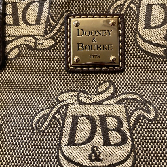 DOONEY & BOURKE DAVIS TASSEL TOTE - Picture 2 of 6